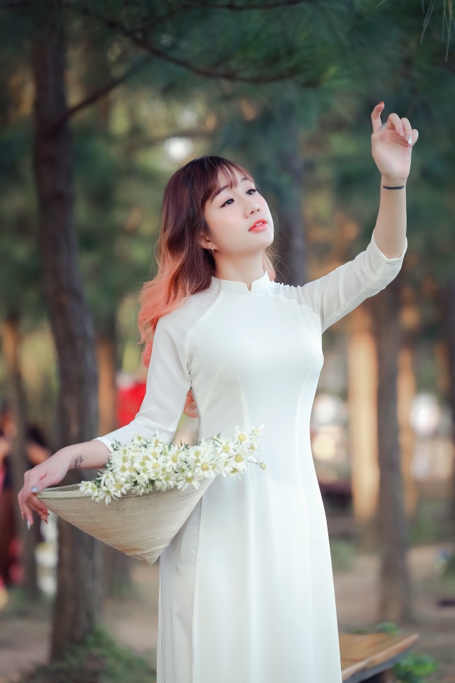 94间房主跳舞 弹壳直播